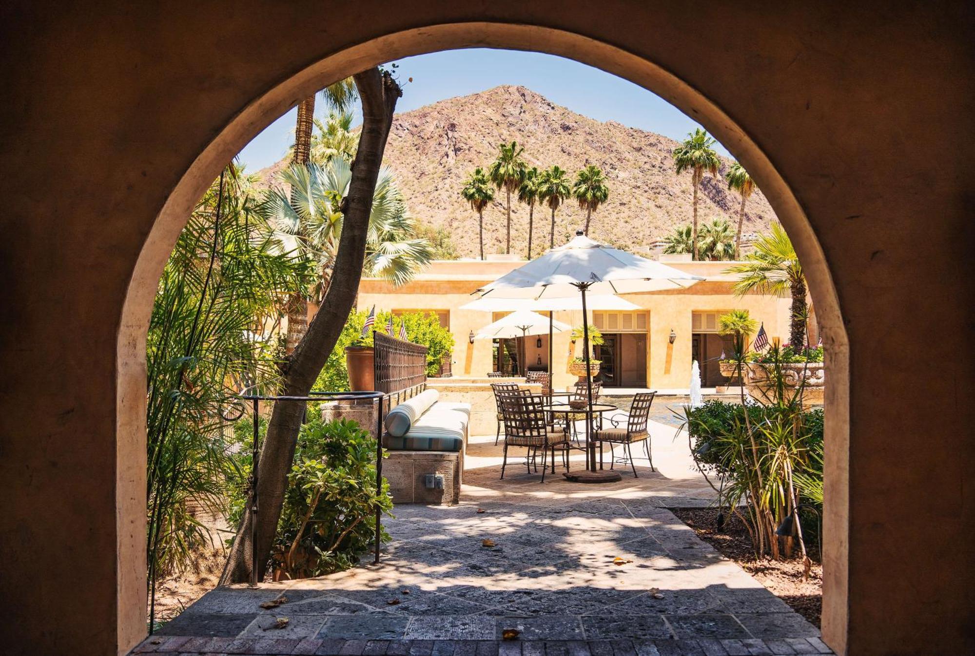 Royal Palms Resort And Spa, Part Of Hyatt Феникс Экстерьер фото